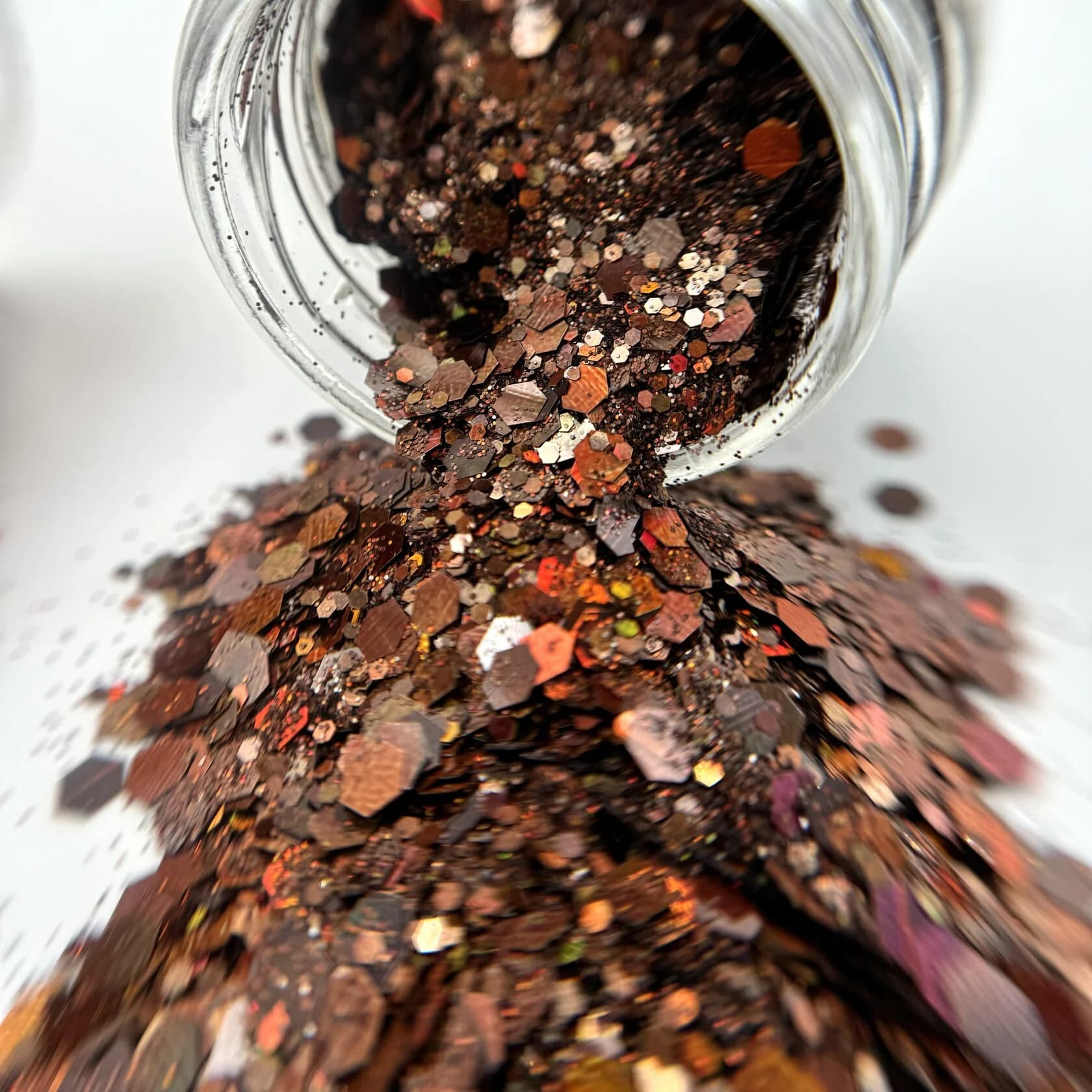 https://tvoryznamy.com/media/images/product/image_TLgxqVn.webp