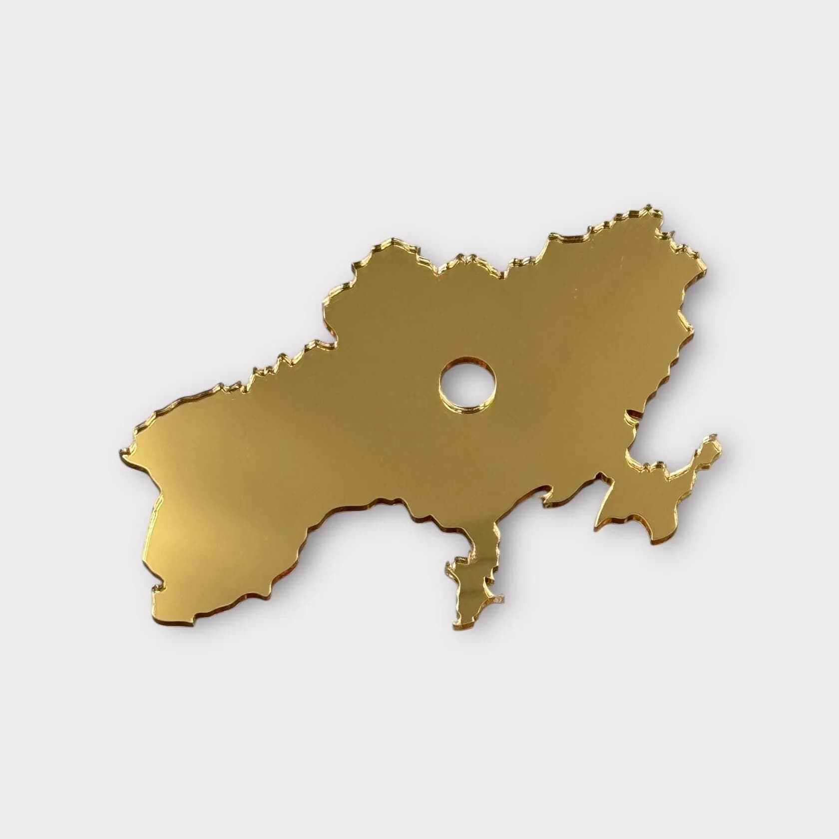 https://tvoryznamy.com/media/media/product/1759234083.3349166.image.webp