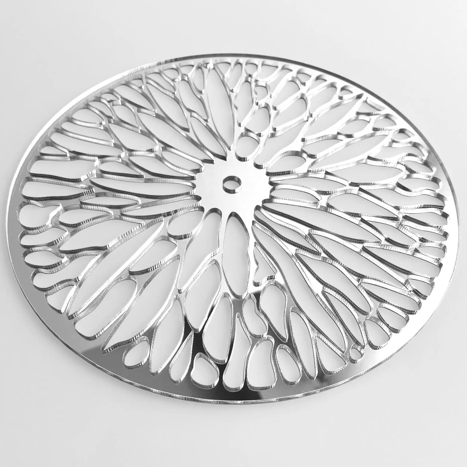 https://tvoryznamy.com/media/media/product/1759392516.3676753.image.webp