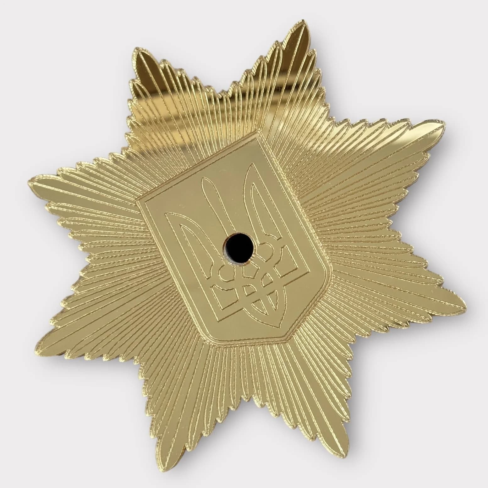 https://tvoryznamy.com/media/media/product/1759398859.9239132.image.webp