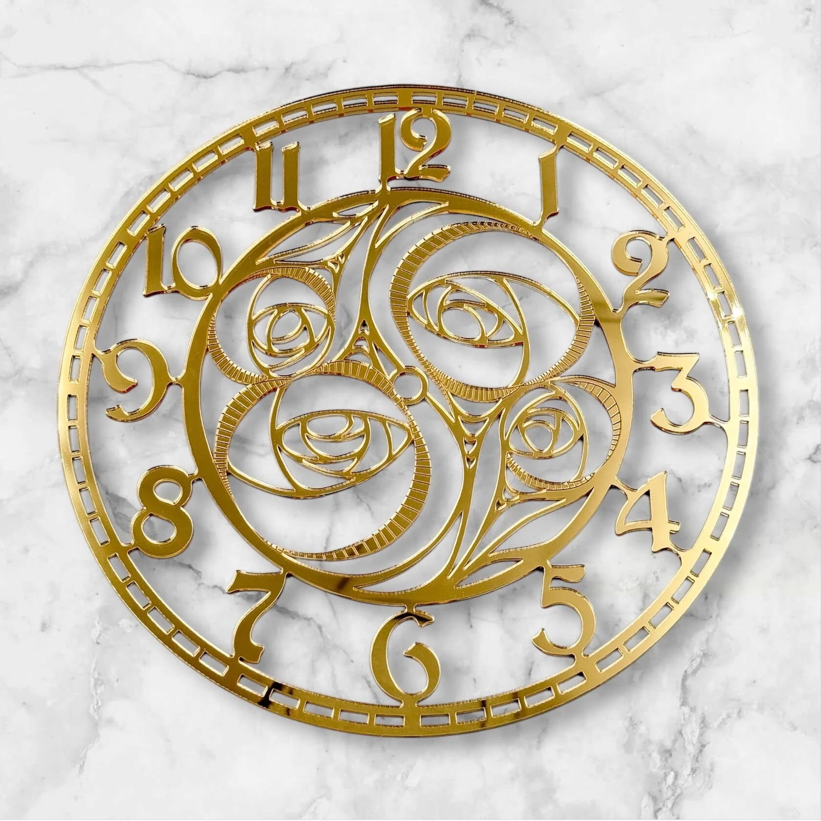 https://tvoryznamy.com/media/media/product/1760980776.6875556.image.webp