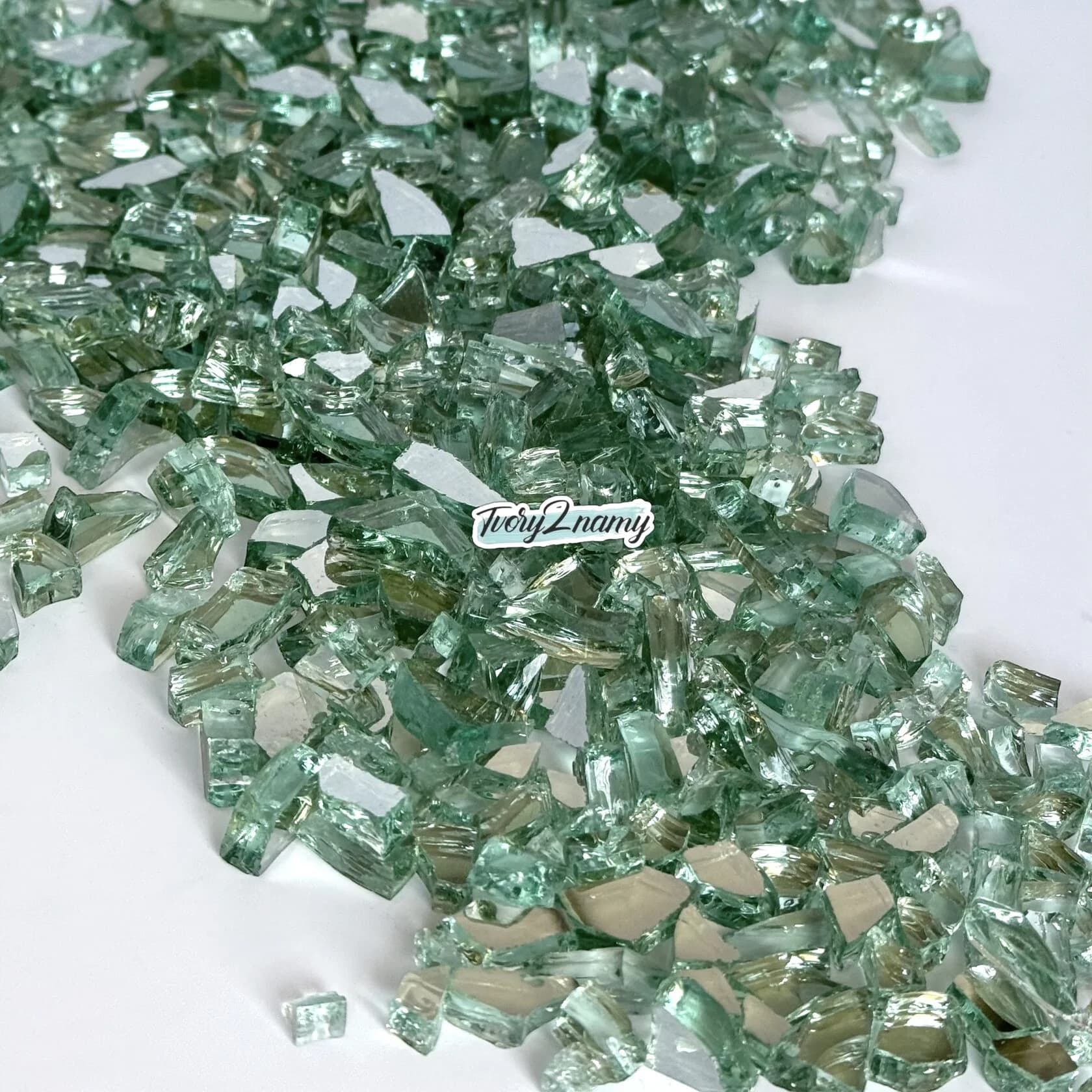 https://tvoryznamy.com/media/media/product/1761637101.6208546.image.webp