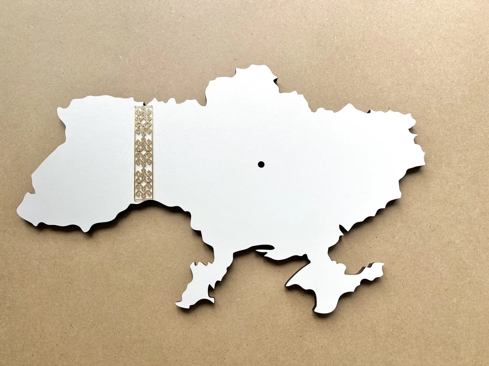 https://tvoryznamy.com/media/media/product/1761657694.946794.image.webp