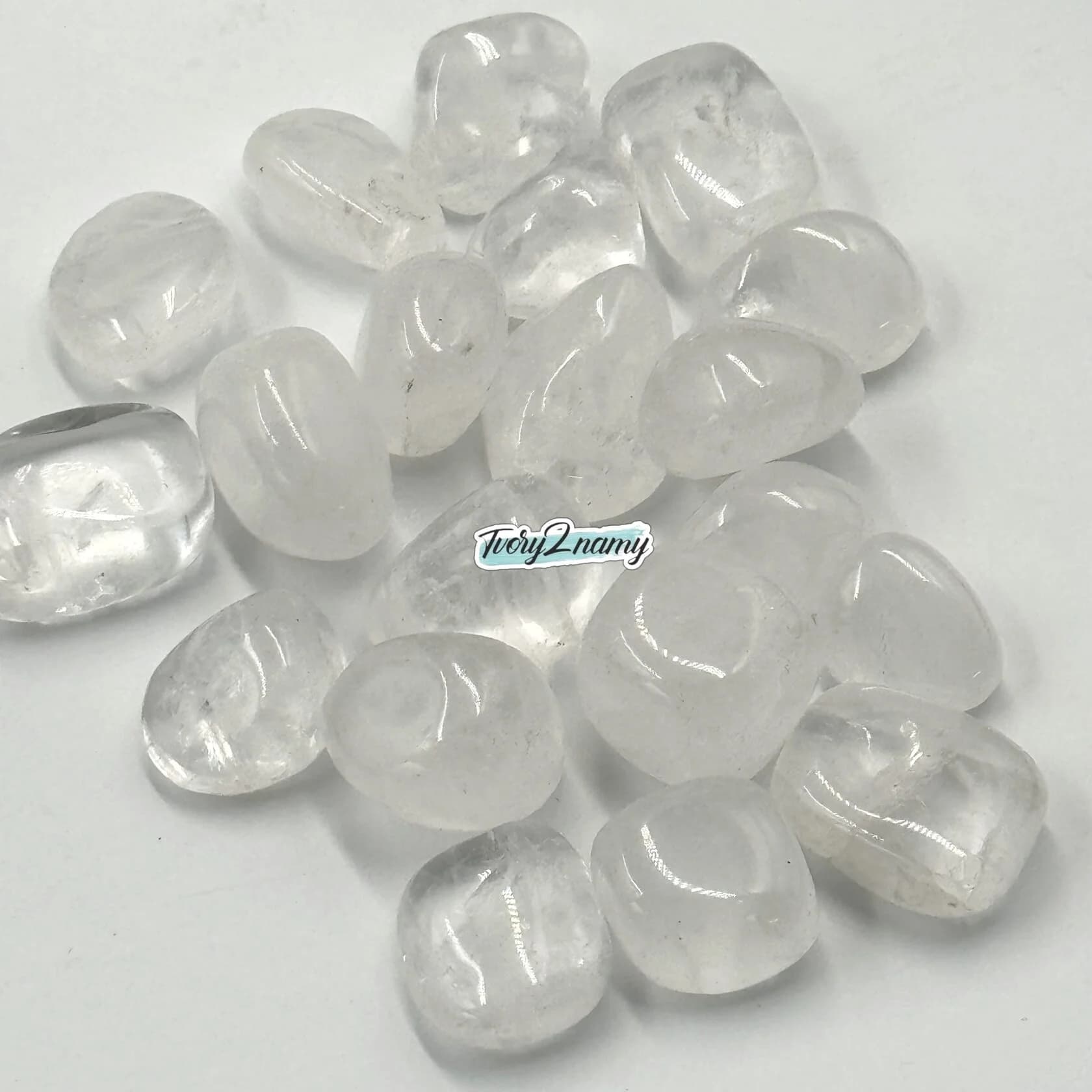 https://tvoryznamy.com/media/media/product/1762013980.9861887.image.webp