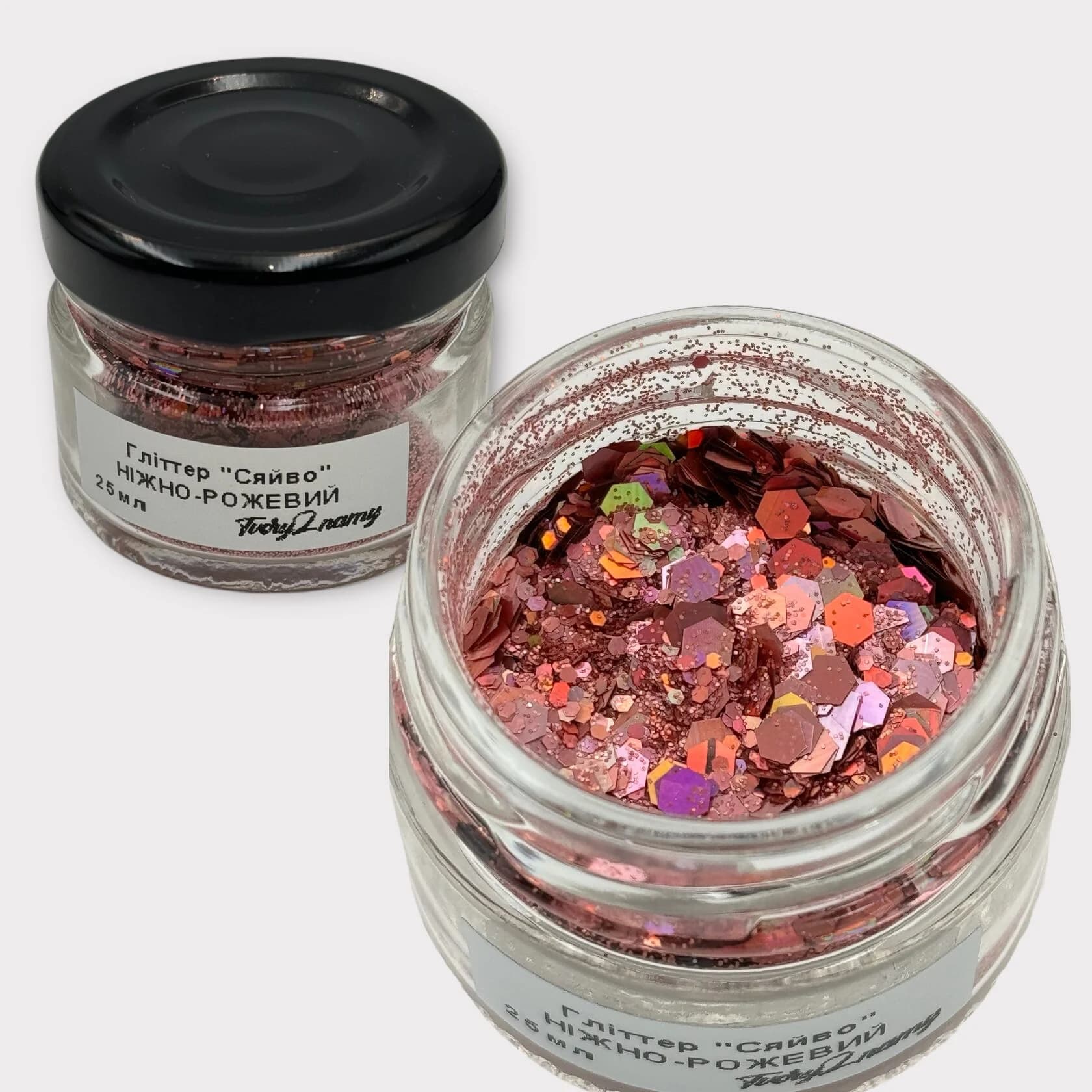 https://tvoryznamy.com/media/images/product/image_maOaIPu.webp