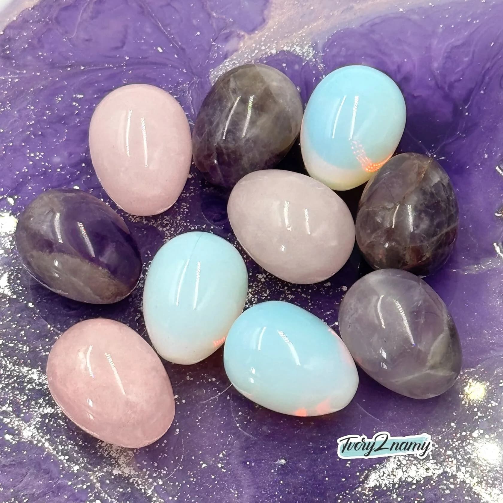 https://tvoryznamy.com/media/media/product/1761830922.9574077.image.webp