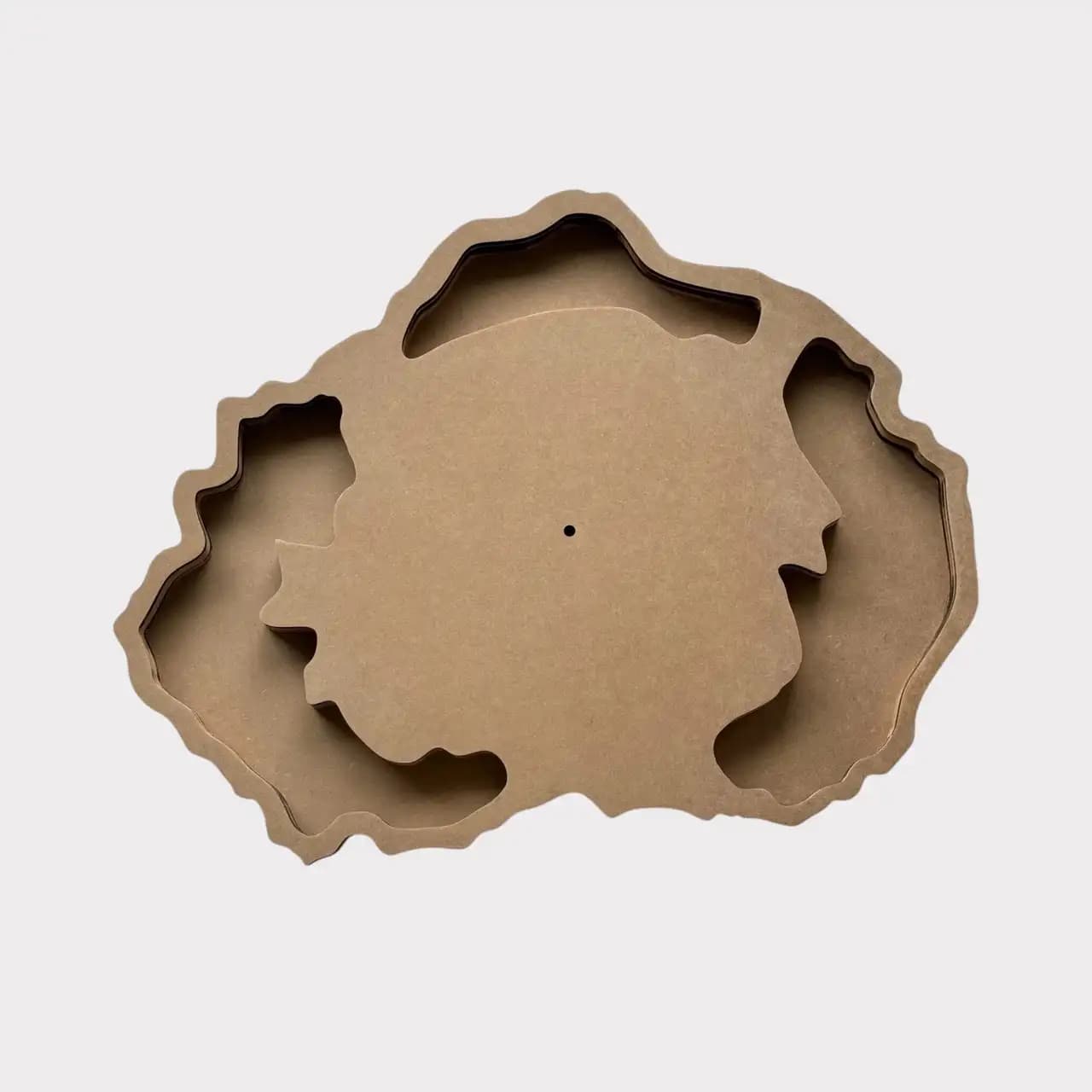 https://tvoryznamy.com/media/media/product/Photoroom_20260429_112204.webp