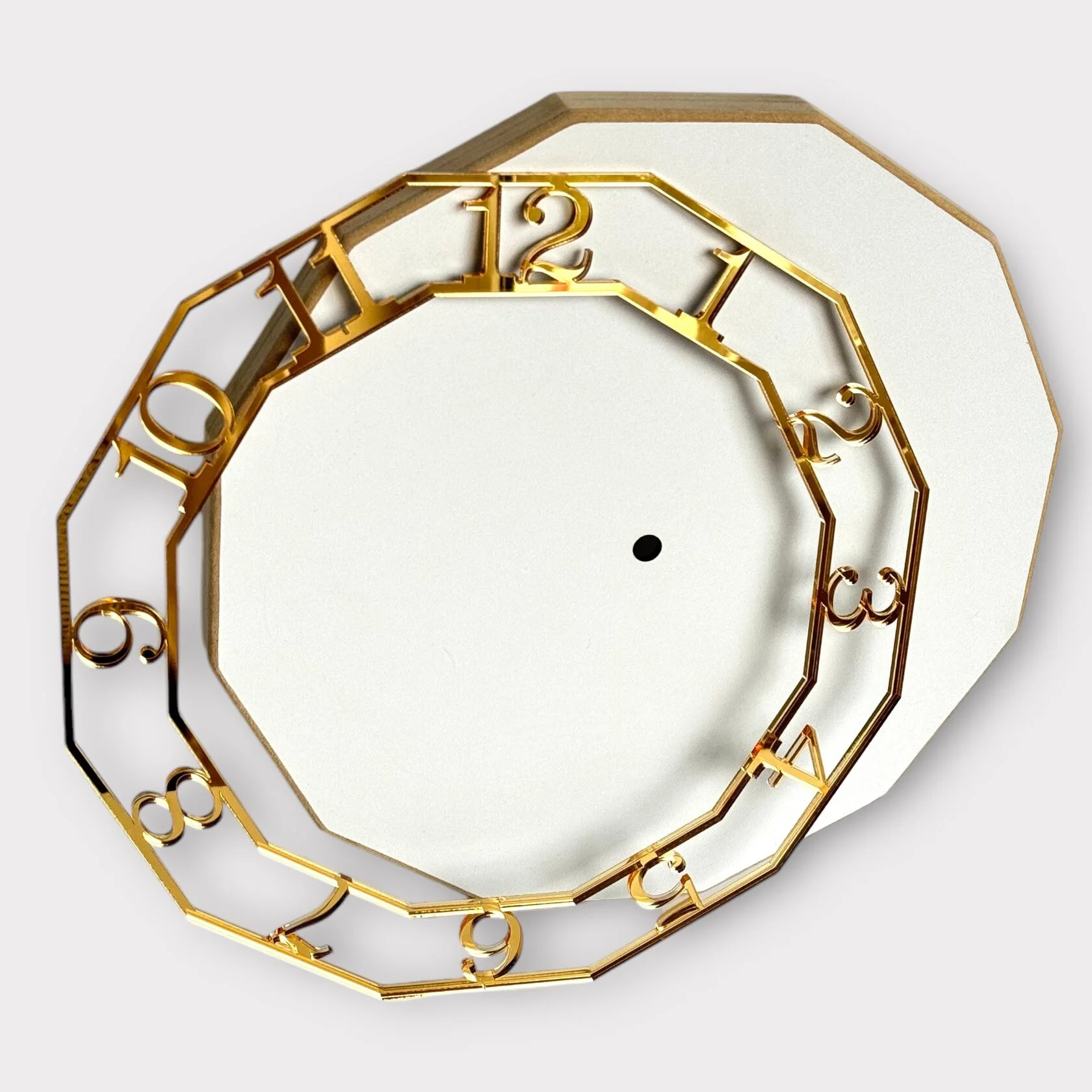 https://tvoryznamy.com/media/images/product/image_j7umuZj.webp